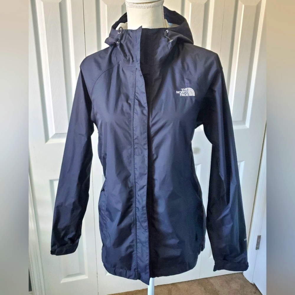 The North Face , Womens Packable HyVent Jacket, Black, Medium